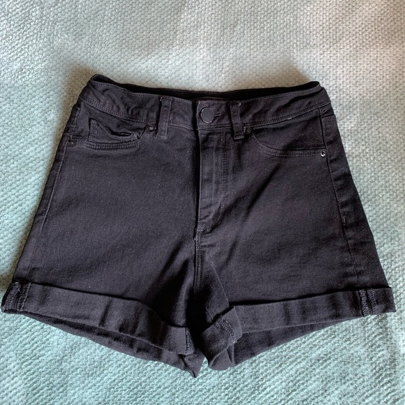 SHEIN High Wasted Denim Shorts Black - Picture 3 of 5